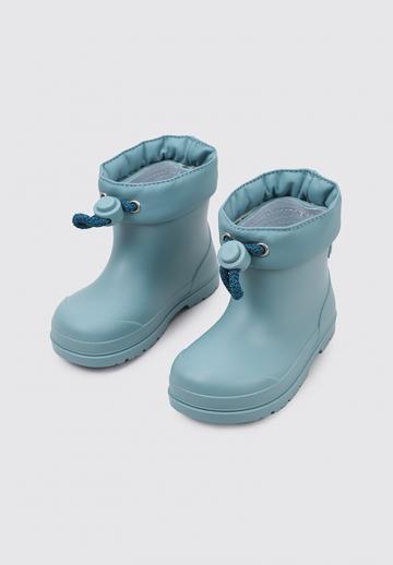 Резиновые сапоги