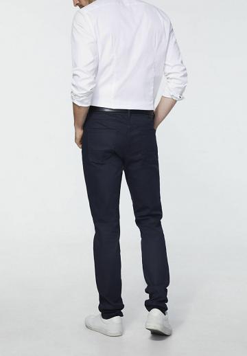 Узкие джинсы