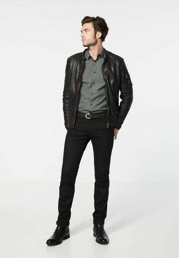 Узкие джинсы