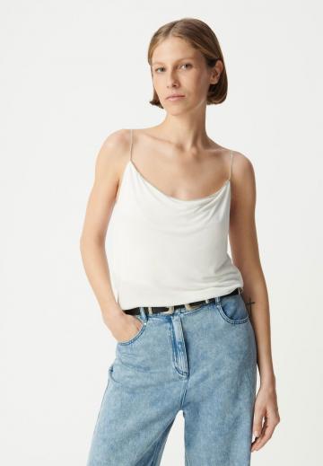 Топ на бретельках