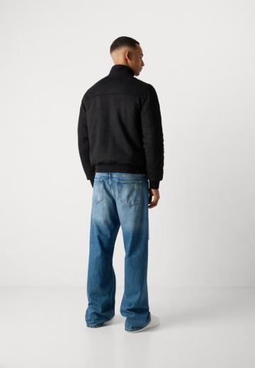 Куртка бомбер