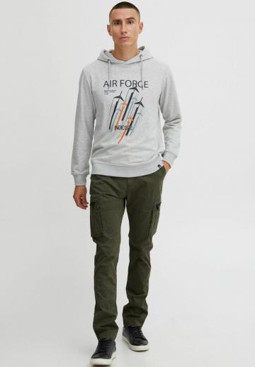 Брюки с накладными карманами