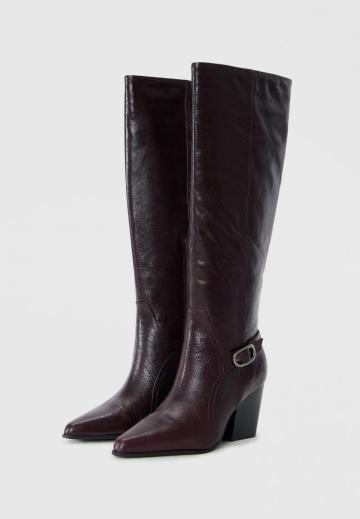 Высокие сапоги