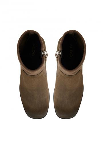 Полусапожки на высоком каблуке