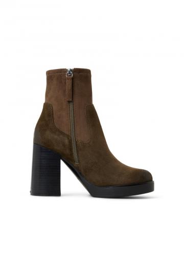 Полусапожки на высоком каблуке