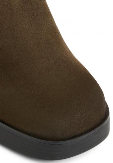 Полусапожки на высоком каблуке