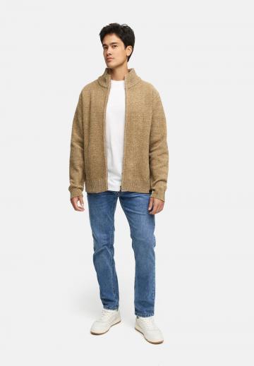 Вязаная кофта