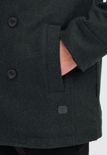 Короткое пальто