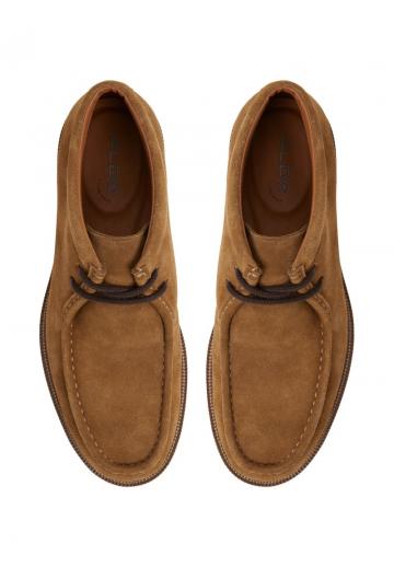 Ботинки на шнуровке