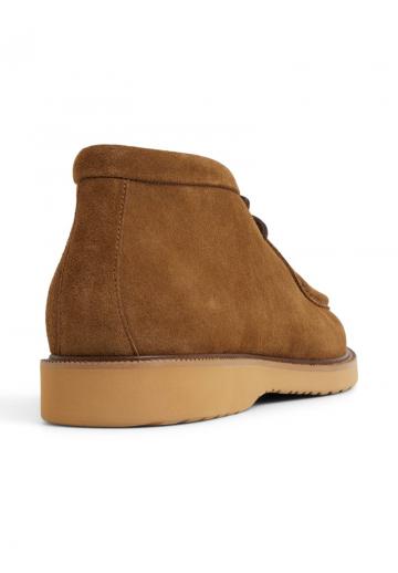 Ботинки на шнуровке