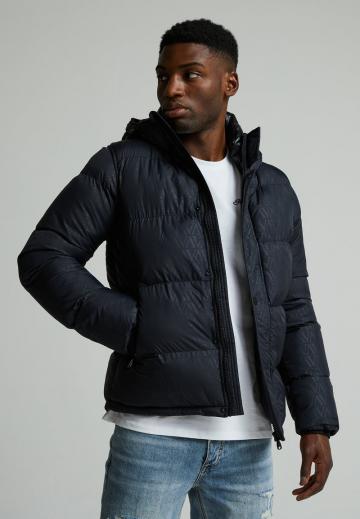 Зимняя куртка