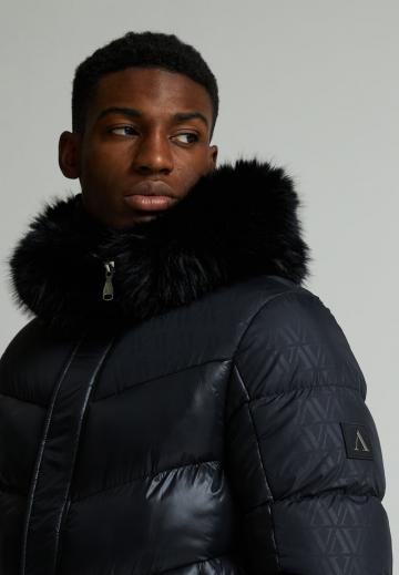 Зимняя куртка