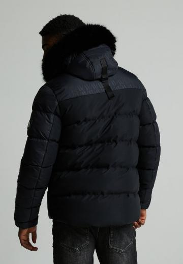 Зимняя куртка