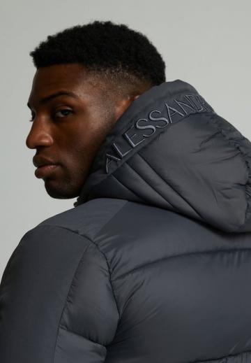 Зимняя куртка