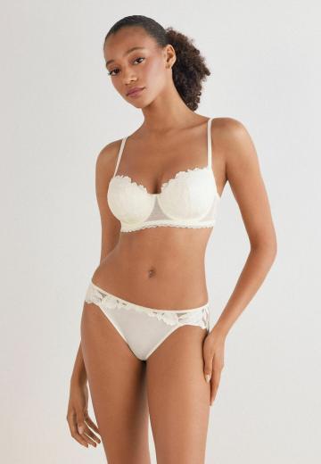 Бюстгальтер