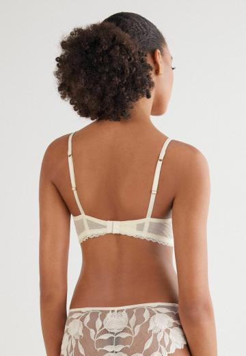 Бюстгальтер