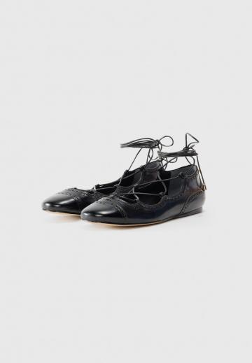 Полуботинки