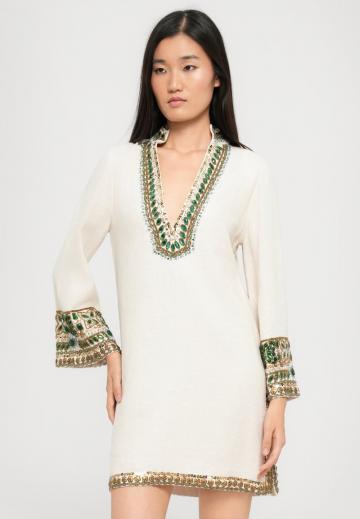 Короткое платье