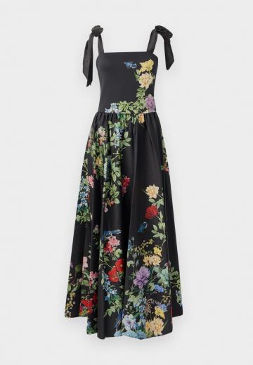 Пляжное платье