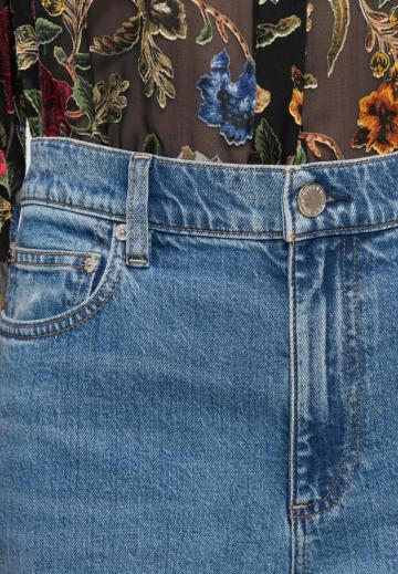 Клешеные джинсы