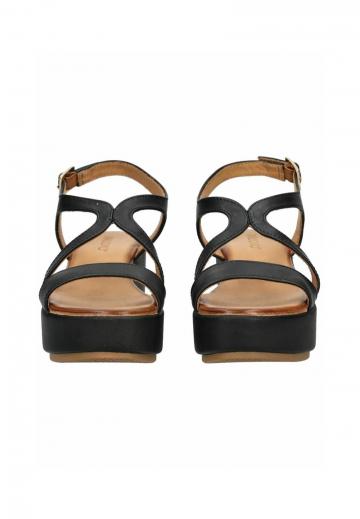 Босоножки на танкетке