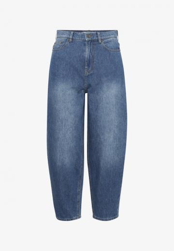 Свободные джинсы