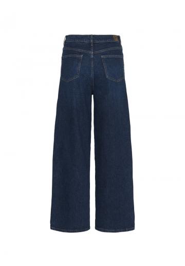 Свободные джинсы