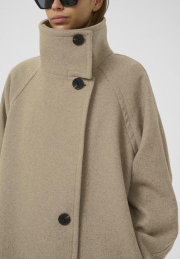 Шерстяное пальто