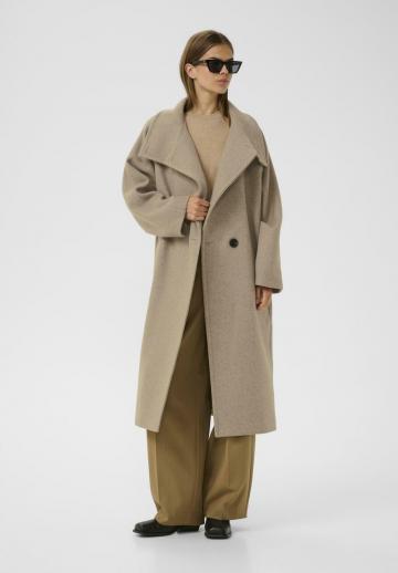 Шерстяное пальто