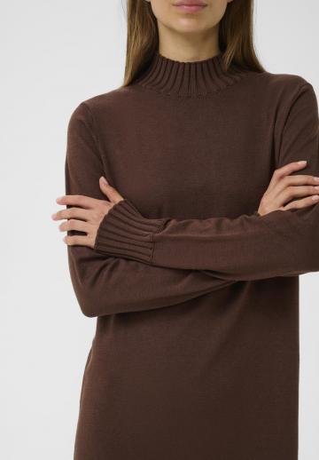 Вязаное платье