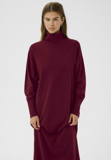 Вязаное платье