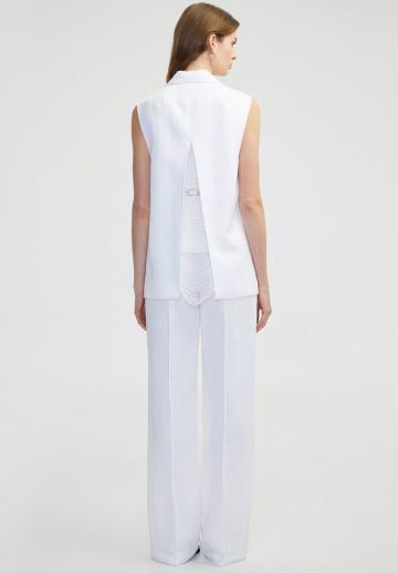 Длинный жилет