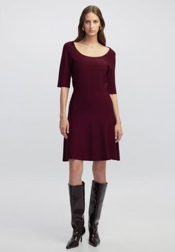 Вязаное платье