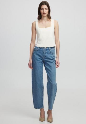 Блузка без рукавов