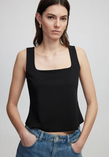 Блузка без рукавов