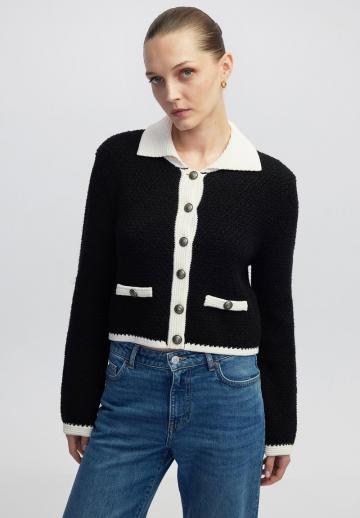Вязаная кофта