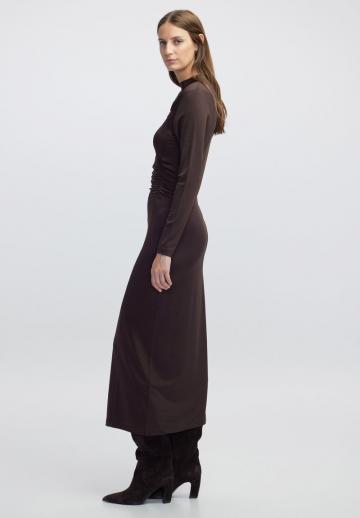 Вязаное платье