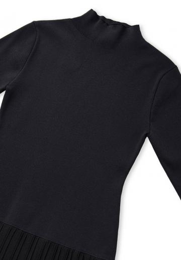 Вязаное платье