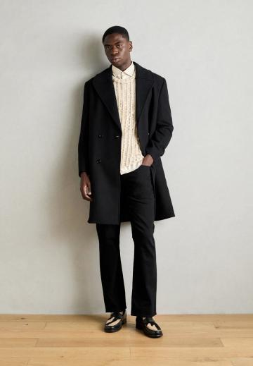 Шерстяное пальто