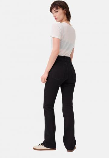 Клешеные брюки