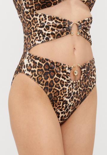 Слитный купальник