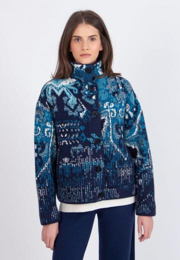 Жаккардовая вязаная кофта