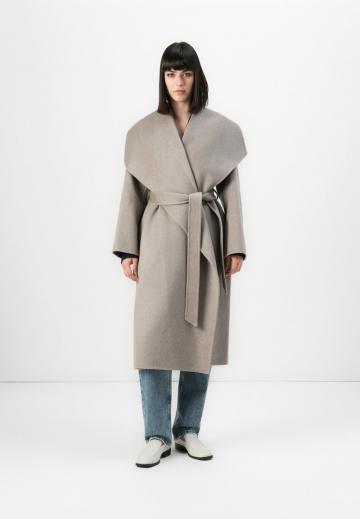 Шерстяное пальто