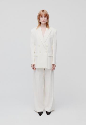 Короткое пальто