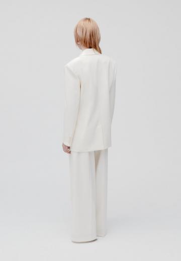 Короткое пальто