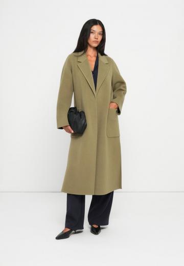 Шерстяное пальто