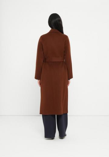 Шерстяное пальто