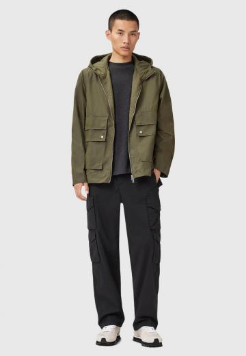 Брюки с накладными карманами