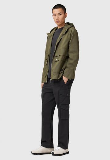 Брюки с накладными карманами