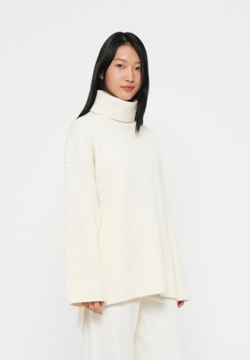 Длинный пуловер